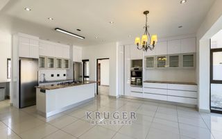8 Bedroom House For Sale in Kramersdorf, Swakopmund