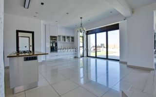 4 Bedroom House For Sale in Kramersdorf, Swakopmund
