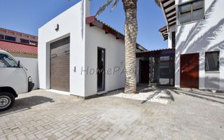 4 Bedroom House For Sale in Kramersdorf, Swakopmund