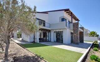 4 Bedroom House For Sale in Kramersdorf, Swakopmund