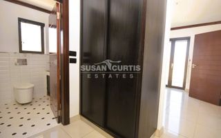 4 Bedroom House For Sale in Kramersdorf, Swakopmund