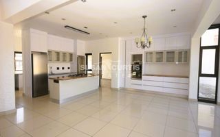 4 Bedroom House For Sale in Kramersdorf, Swakopmund