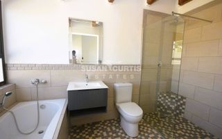 4 Bedroom House For Sale in Kramersdorf, Swakopmund