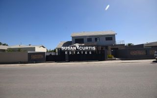 5 Bedroom House For Sale in Kramersdorf, Swakopmund