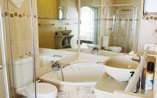 3 Bedroom House For Sale in Lagoon