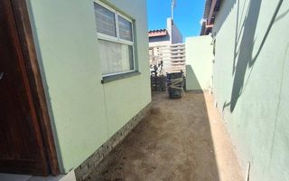 5 Bedroom House For Sale in Kuisebmond, Walvis Bay