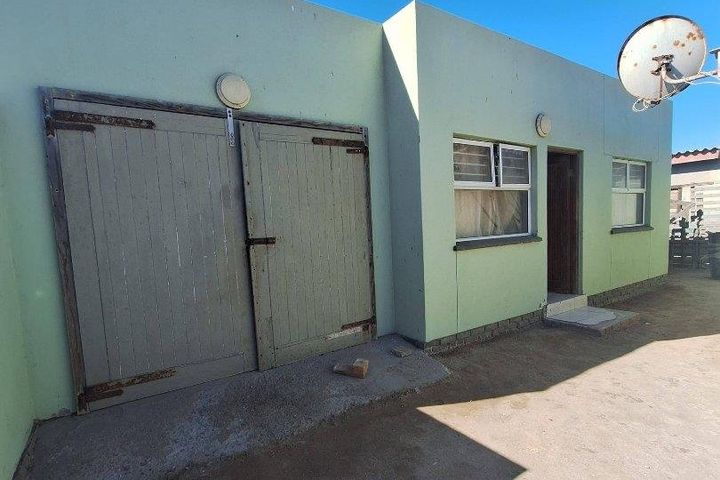 5 Bedroom House For Sale in Kuisebmond, Walvis Bay