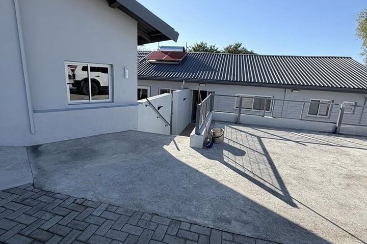 Office / Retail / Mixed Use To Rent in Eros, Windhoek