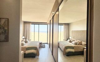 6 Bedroom House To Rent in Dolphin Beach