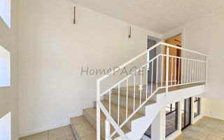 4 Bedroom House For Sale in Long Beach