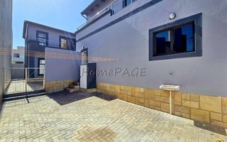 4 Bedroom House For Sale in Long Beach