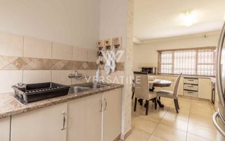 3 Bedroom House For Sale in Dolphin Beach