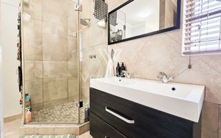 3 Bedroom House For Sale in Dolphin Beach