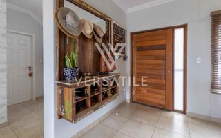 3 Bedroom House For Sale in Dolphin Beach