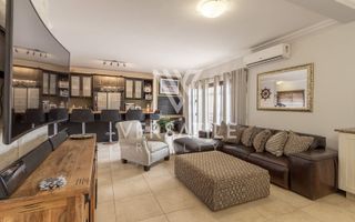 3 Bedroom House For Sale in Dolphin Beach