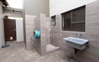 3 Bedroom House For Sale in Dolphin Beach