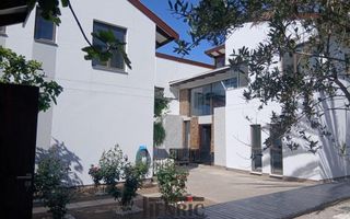 8 Bedroom House For Sale in Kramersdorf, Swakopmund