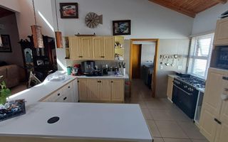 5 Bedroom House For Sale in Meersig