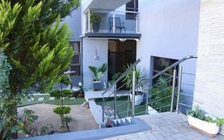 5 Bedroom House For Sale in Auasblick, Windhoek