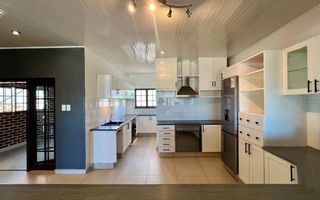 6 Bedroom House To Rent in Eros, Windhoek