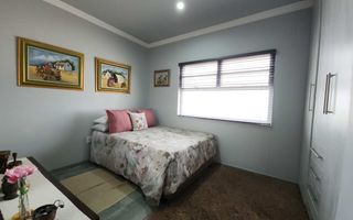 3 Bedroom House For Sale in Sunbay, Henties Bay