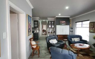 3 Bedroom House For Sale in Sunbay, Henties Bay