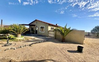 4 Bedroom Small Holding / Plot For Sale in Swakopmund River...
