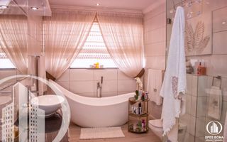 4 Bedroom House For Sale in Auasblick, Windhoek