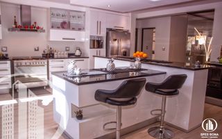 4 Bedroom House For Sale in Auasblick, Windhoek