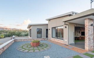 4 Bedroom House For Sale in Finkenstein, Windhoek