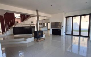 4 Bedroom House For Sale in Kramersdorf, Swakopmund