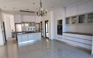 4 Bedroom House For Sale in Kramersdorf, Swakopmund