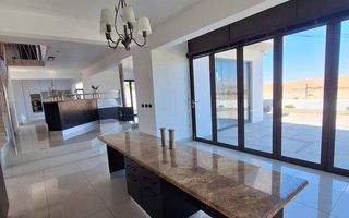 4 Bedroom House For Sale in Kramersdorf, Swakopmund