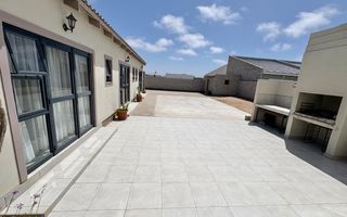 4 Bedroom House To Rent in Meersig
