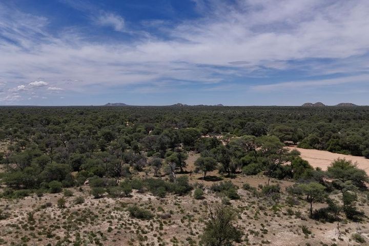 Farm For Sale in Kalkfeld