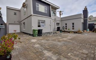 3 Bedroom House For Sale in Lagoon