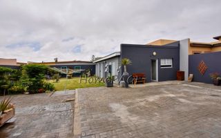 3 Bedroom House For Sale in Lagoon