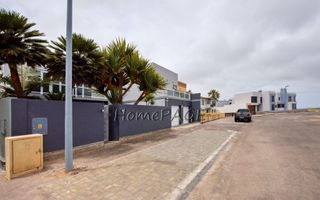 3 Bedroom House For Sale in Lagoon