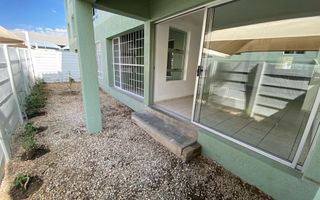 3 Bedroom Apartment For Sale in Pioneerspark, Windhoek