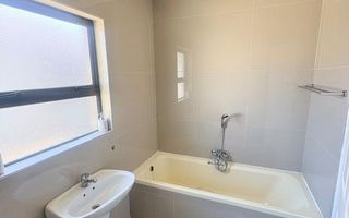 1 Bedroom Apartment To Rent in Dolphin Beach