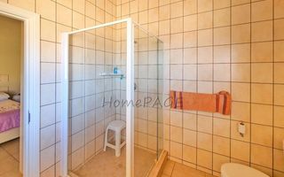 3 Bedroom House For Sale in Henties Bay Central, Henties Bay