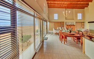3 Bedroom House For Sale in Henties Bay Central, Henties Bay