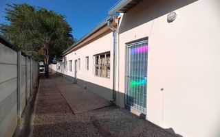 3 Bedroom Apartment For Sale in Tsumeb
