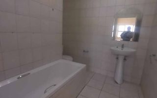 3 Bedroom Apartment For Sale in Tsumeb