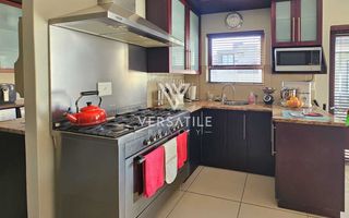 3 Bedroom House For Sale in Long Beach