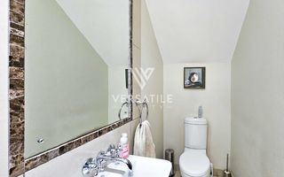 3 Bedroom House For Sale in Long Beach