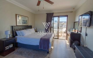 3 Bedroom House For Sale in Long Beach