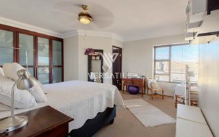 3 Bedroom House For Sale in Long Beach