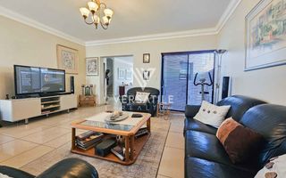 3 Bedroom House For Sale in Long Beach