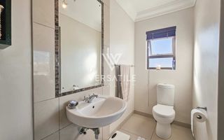 3 Bedroom House For Sale in Long Beach